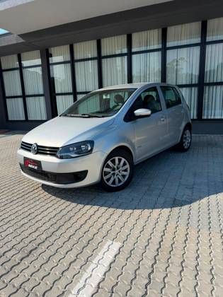 VOLKSWAGEN FOX 1.0 MI TREND 8V FLEX 2P MANUAL VOLKSWAGEN FOX 1.0 MI TREND 8V FLEX 2P MANUAL